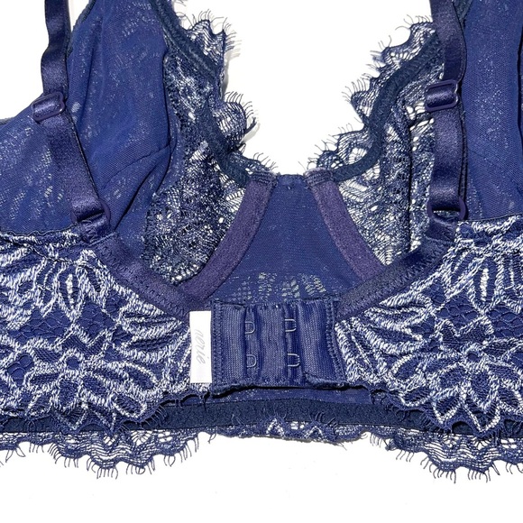 aerie Navy Blue & White Lace Unlined Plunge Bralette 32C Women’s - Picture 6 of 9